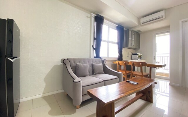 Spacious 2Br Apartment At Parahyangan Residence