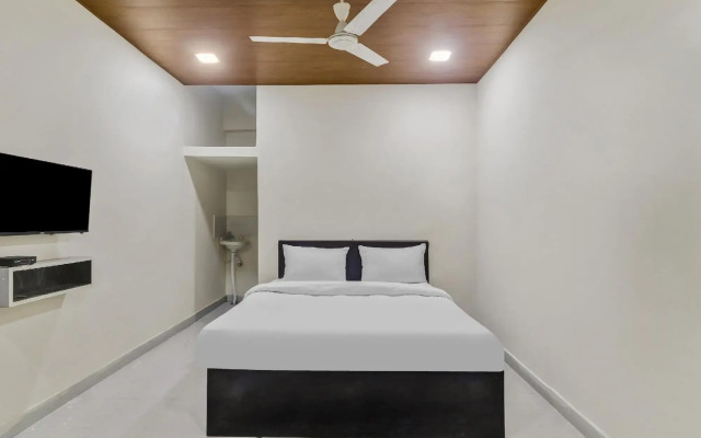 OYO 86527 Hotel Vijay Residency