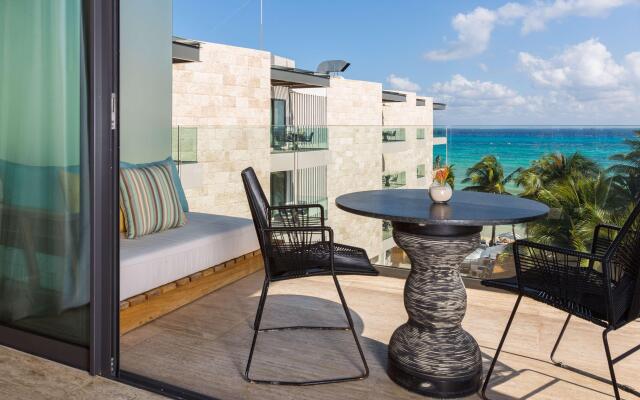 Thompson Playa Del Carmen Beach House