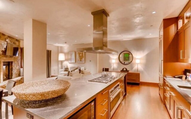 Luxury Vail Solaris Studio Vacation Rental Set at the Base of the Mountain Just Steps From the Gondola