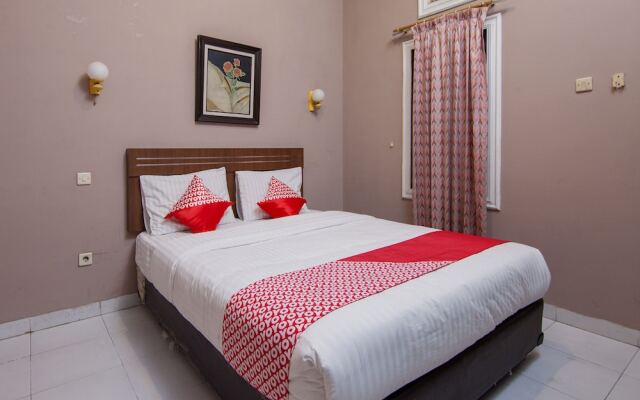 Hotel Syariah Aceh House by OYO Rooms