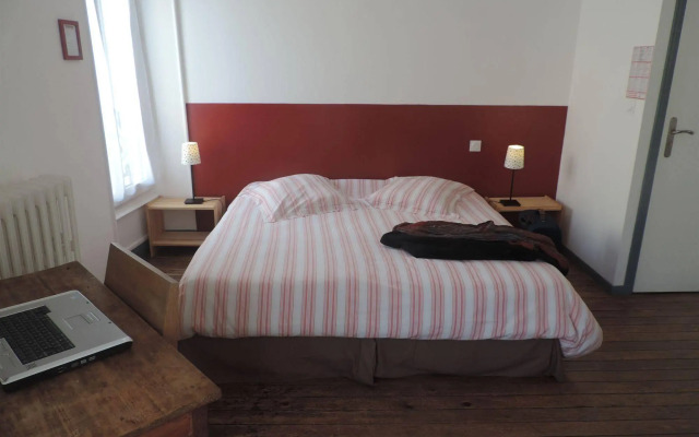 Select Hotel