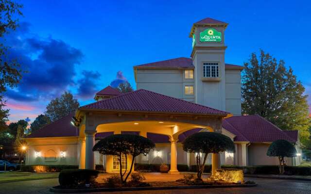 La Quinta Inn & Suites by Wyndham Memphis Primacy Parkway