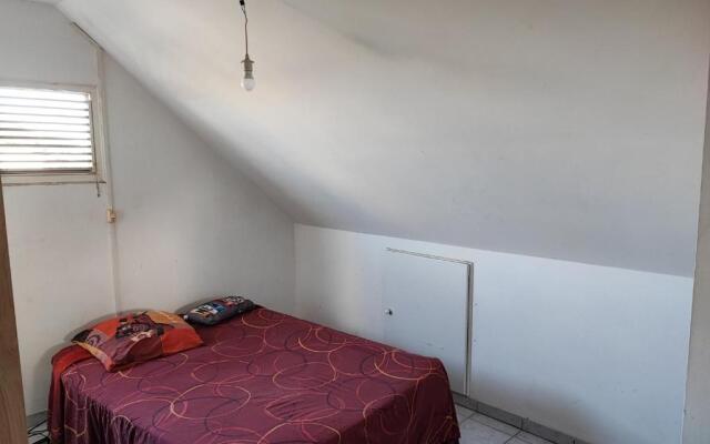 Stunning 3-Bed House in Baie Mahault
