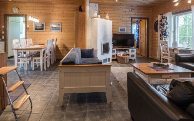 Holiday Home Tuulenpuuska