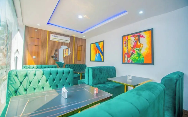 Purple Lavender Hotel