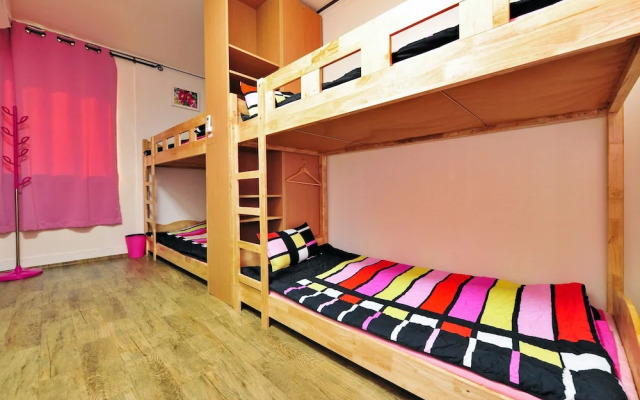 Jarasum Guesthouse - Hostel