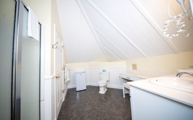 The Edenton Collection-The Granville Queen Inn