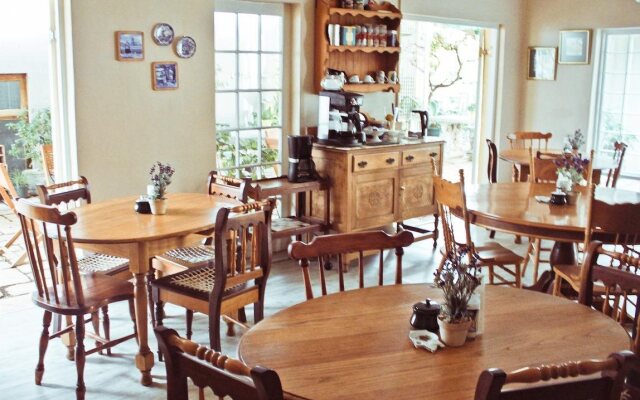 Mountain Manor Guest House & Executive Suites