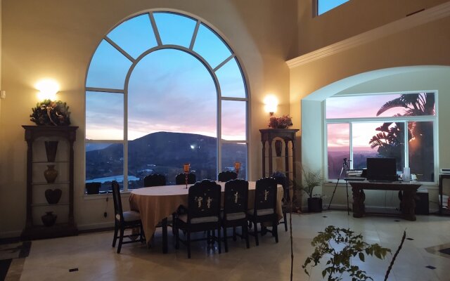 Sunshine Mountain Bed and Breakfast