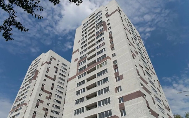 Apartment on Geologorazvedchikov 44a