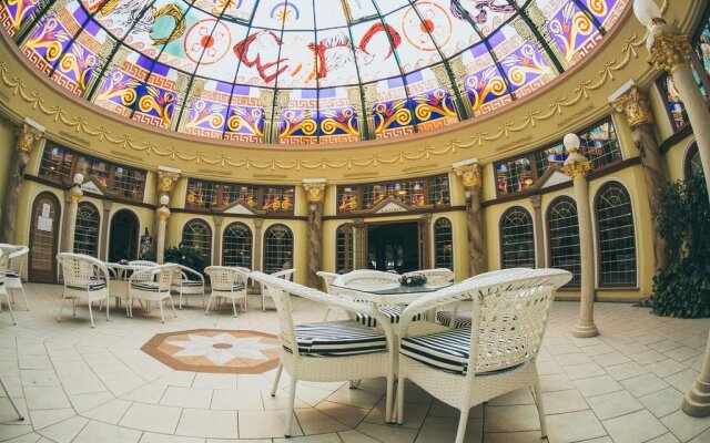 Aphrodite Palace