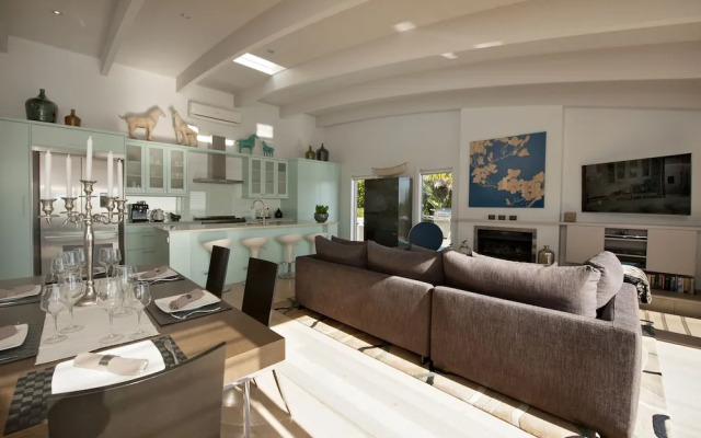 Cloud 9 Luxury Villa