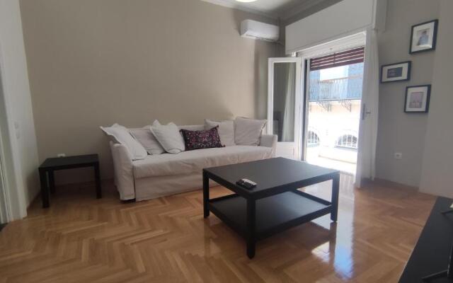 Sandy's apartment II