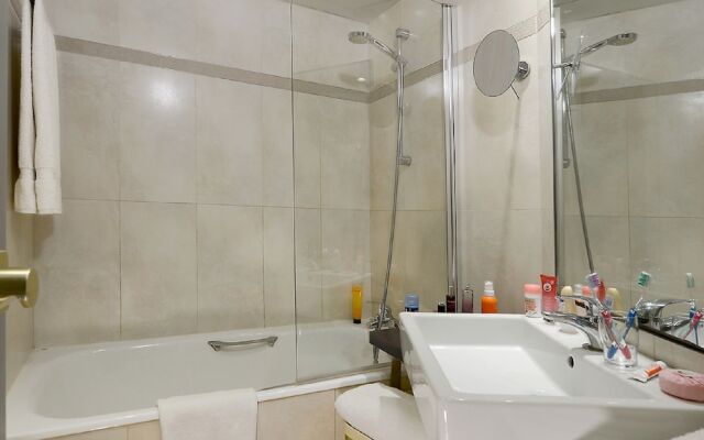 Comfortable Studio With Dishwasher in a Beautiful Residence