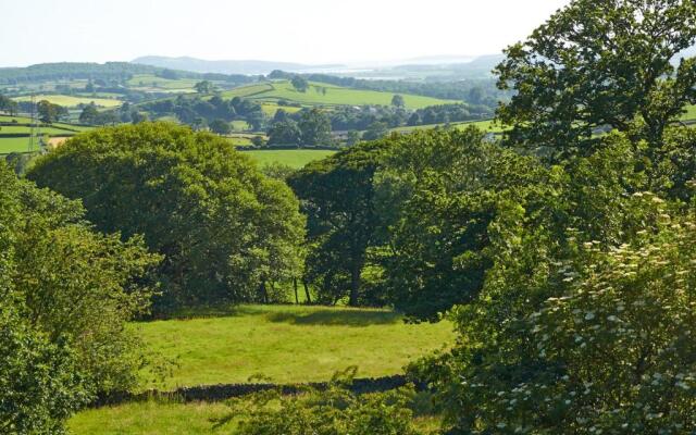 Helm Mount Lodge & Cottages