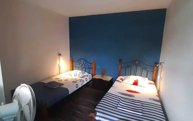 La Casa de Adry - Hostal - Hostel