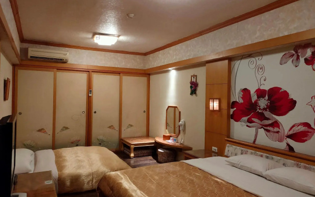 Sin Fu Business Hotel