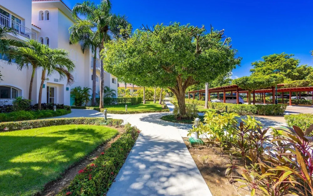 Iberostate 2BR Condo - Terrace Lake Golf Views