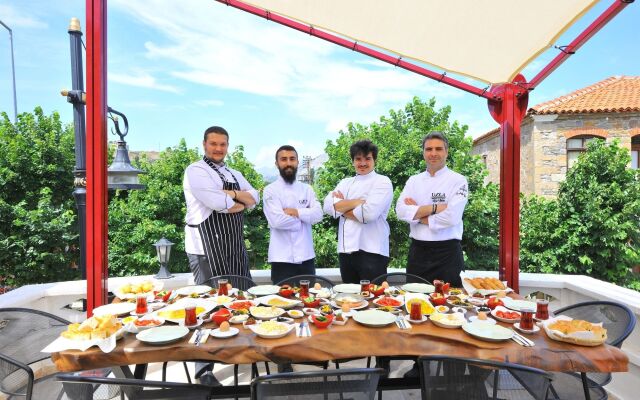 Petrino Gokceada Hotel & Kitchen
