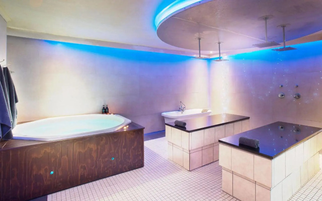 The Caledon Hotel & Spa