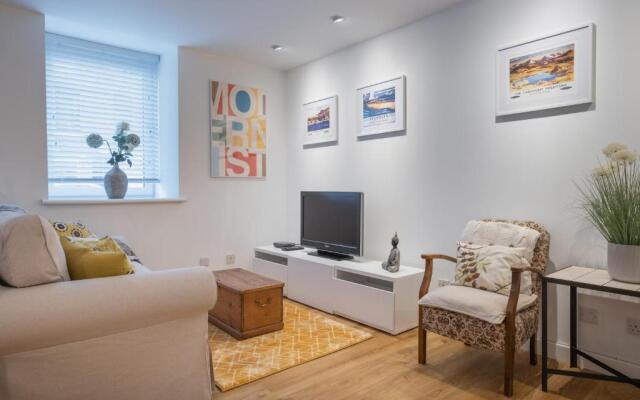 Stepping Stone Apartment