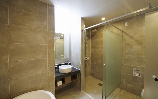 Hotel B
