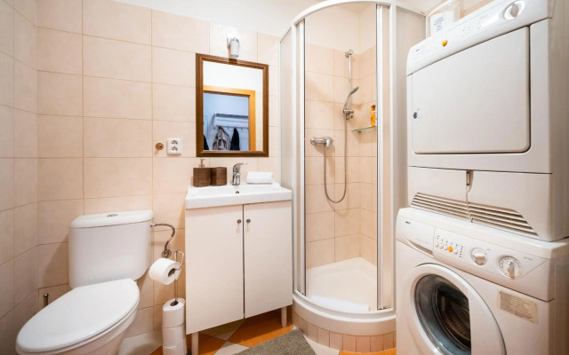 Klimentska Cartoon apartments