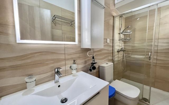 157 LIM - Stay Sunsea Studio