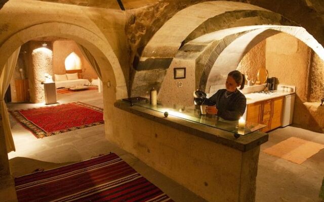 Asmali Cave House