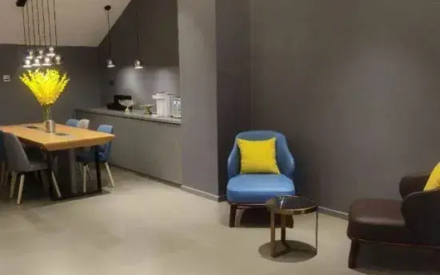 Homeinn·neo(Shiyan Wuyan Pedestrian Street Hong Kong City)