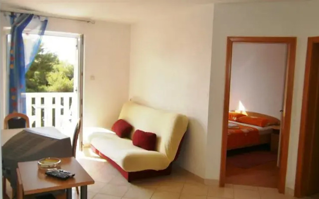 Sun House Apartments