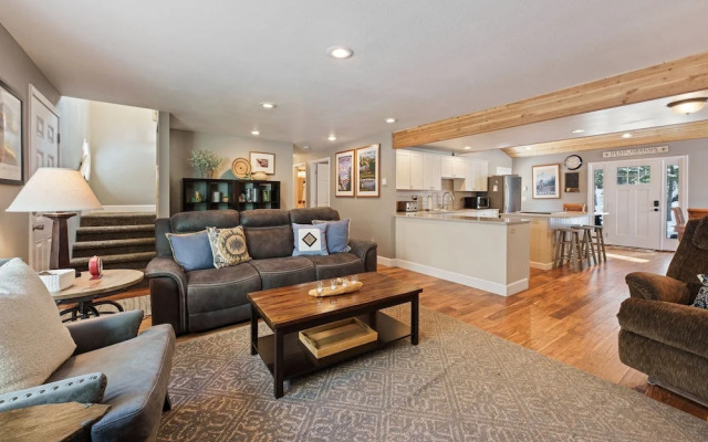 8 East Butte Ln 3 Bedroom Home