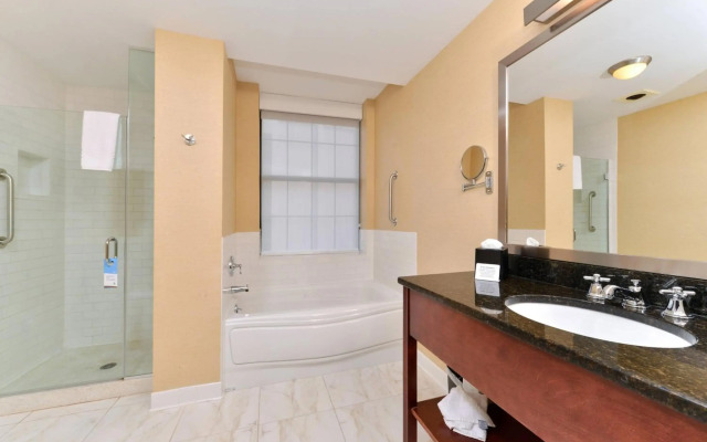 Fairfield Inn & Suites by Marriott Albany Downtown