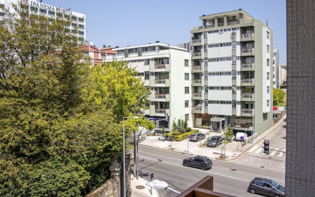 Porto Family Home by MP