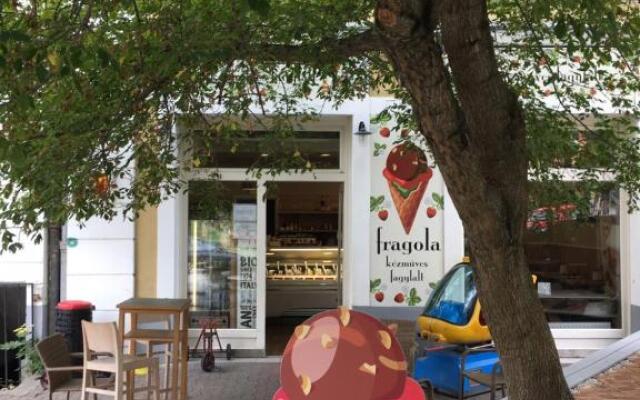 Romantic studio in the hills of Budapest