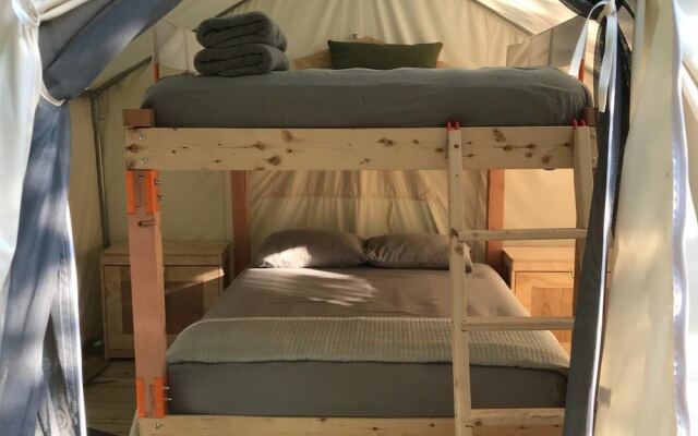 Tentrr - A Riverwalk