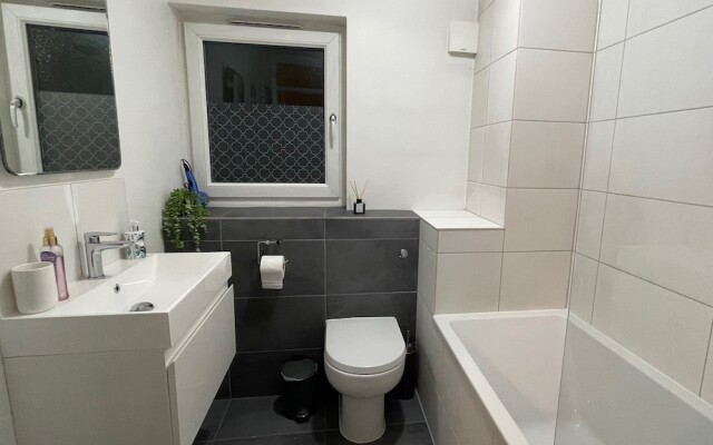 Cosy 1-bed Flat, Family Friendly, Free Parking