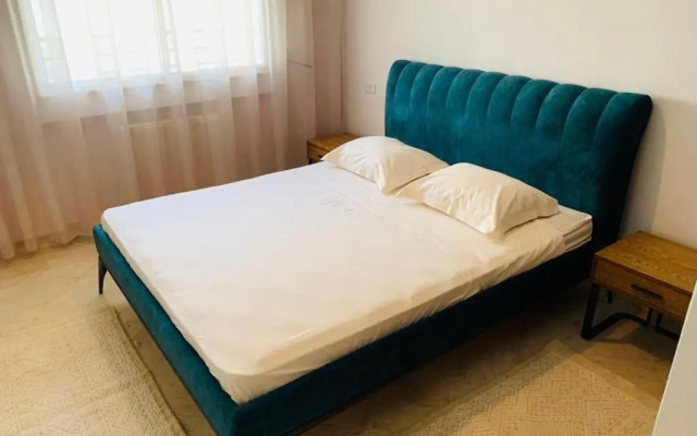 The Perfect Flat, Lac 2, Tunis