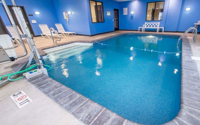 Comfort Suites Altoona North