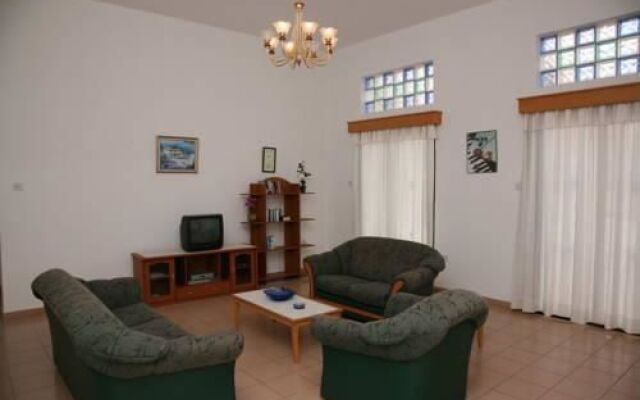Aphrodite Gardens Holiday Villas
