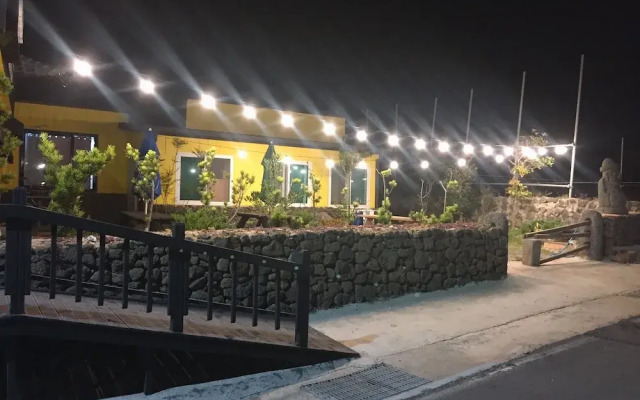 Aria Guesthouse - Hostel