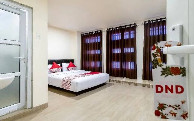 OYO 786 Sutomo Guest House