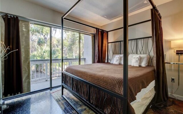 5301 Treetops - Two Bedroom Condo