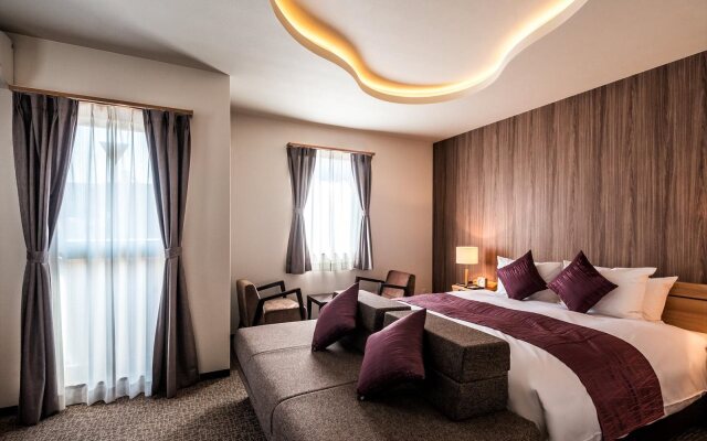 Kyoto Karasuma Oike Hotel grandereverie