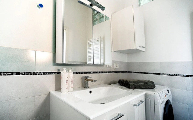 Luminoso appartamento tra i due fiumi