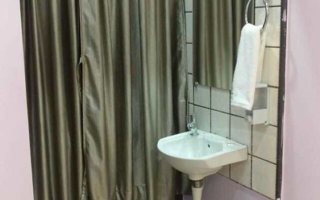 JK Rooms 144 Sai Guest House