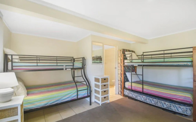 Summer Place - 24 Shearwater Street