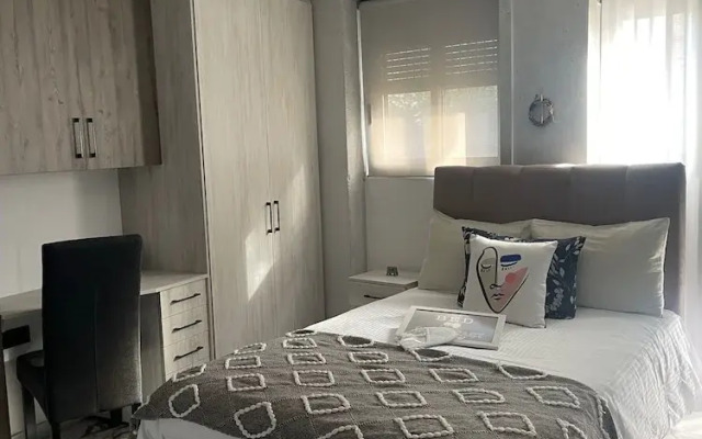 Sea View Apartment Patras