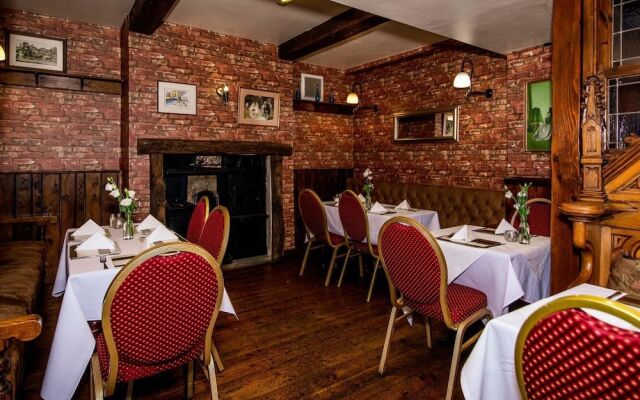 Hardwick Arms Hotel
